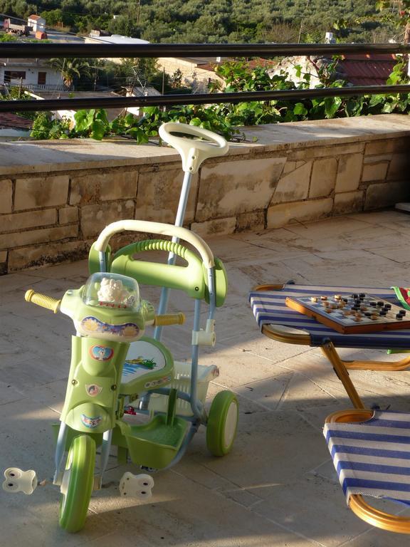 Fenareti Village House Makhairoí エクステリア 写真